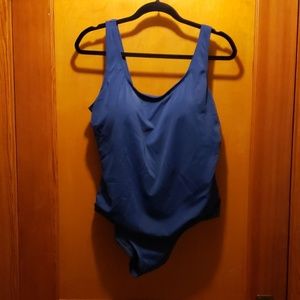 Catalina Navy ribbed one piece bathing suit 2x